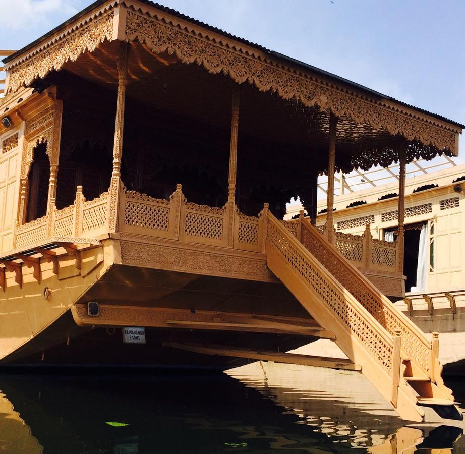 Monarch Group Of Houseboats Ξενοδοχείο Σριναγκάρ Εξωτερικό φωτογραφία